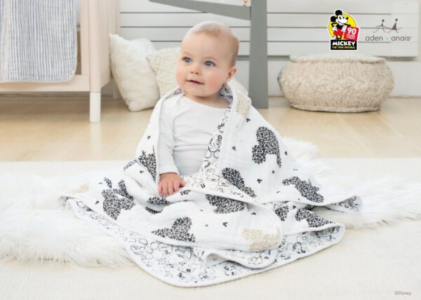 Mickeys 90tième Collection Dream Couverture Aden et Anais Produits