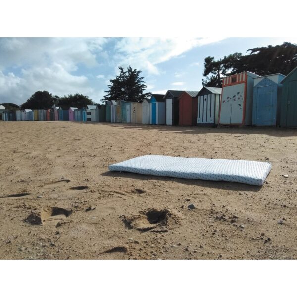 Matelas de voyage pliant Ocean Friendly Blanc/Bleu 60 x 120 cm Candide Produits