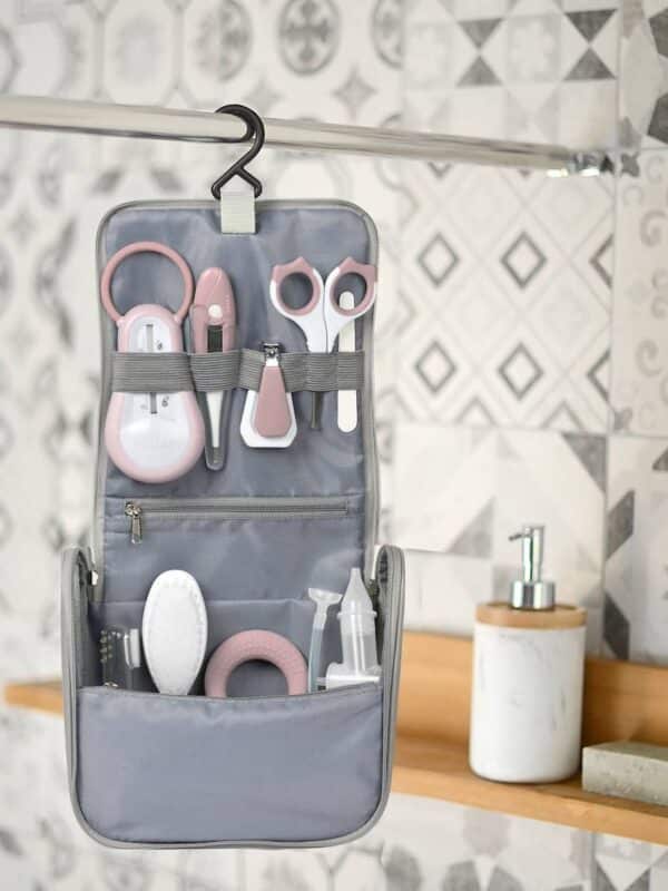 Trousse de toilette nomade 9 accessoires BEABA Produits