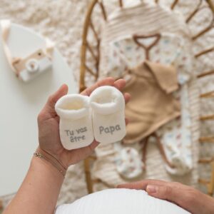 Chaussons tu vas être papa Blanc 0-1 mois - Trois Kilos Sept Produits