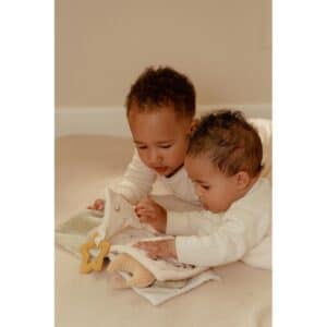 Livre d'activités Tissu Newborn Natural - Little Dutch – Image 7