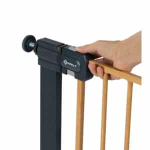 Barrière de sécurité enfant Easy Close effet bois - Safety First – Image 6